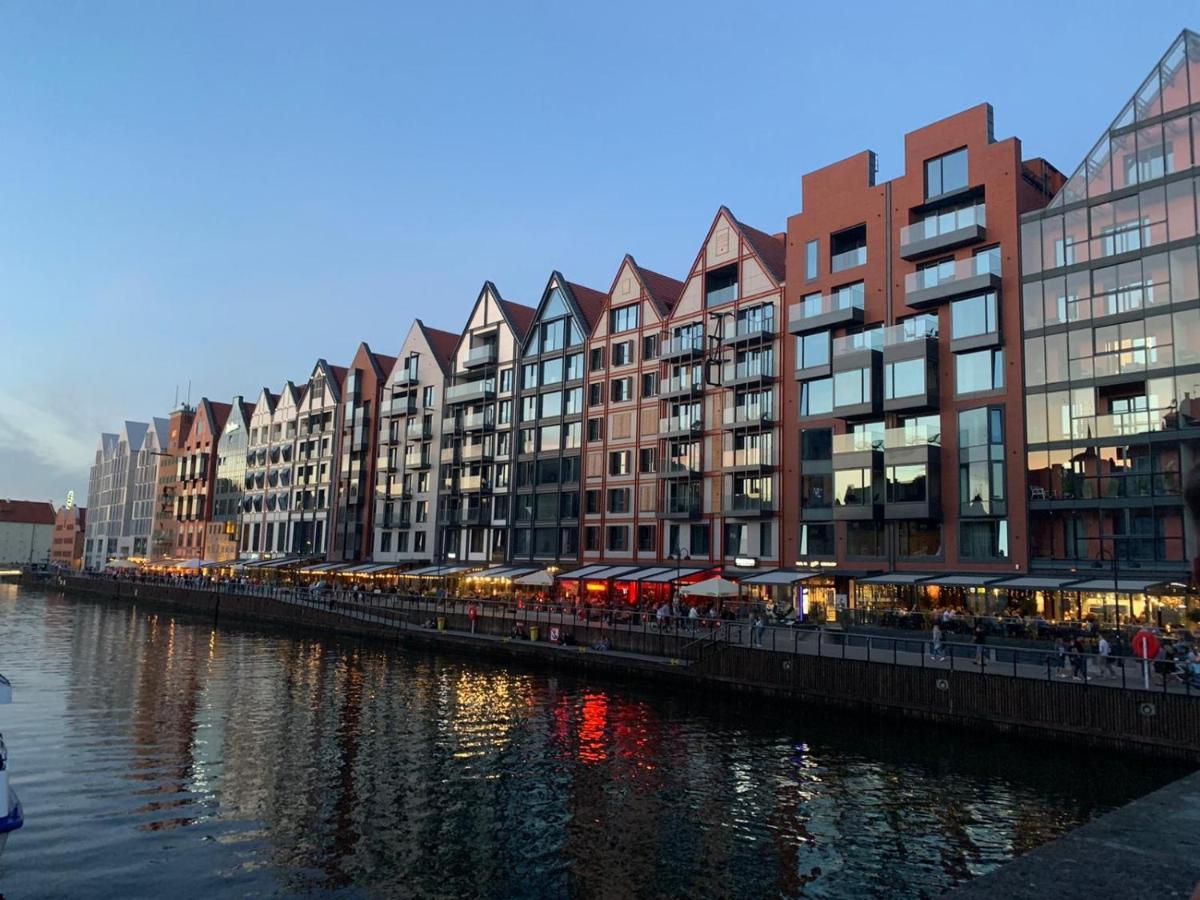Baltic Riviera Apartments - Luxurious Apartment With Patio And River View Gdańsk Exteriör bild