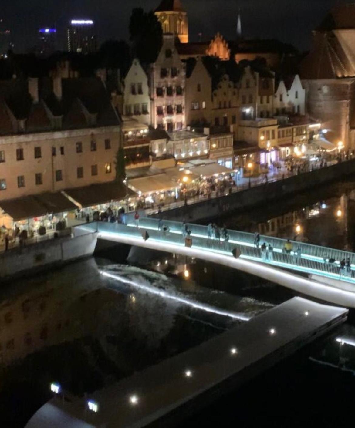 Baltic Riviera Apartments - Luxurious Apartment With Patio And River View Gdańsk Exteriör bild